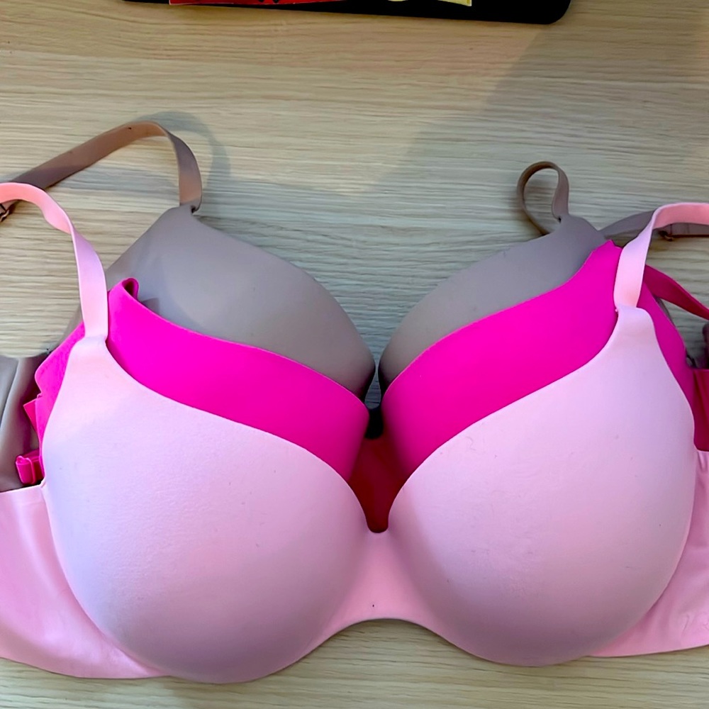 Victoria’s Secret perfect shape bras 38C